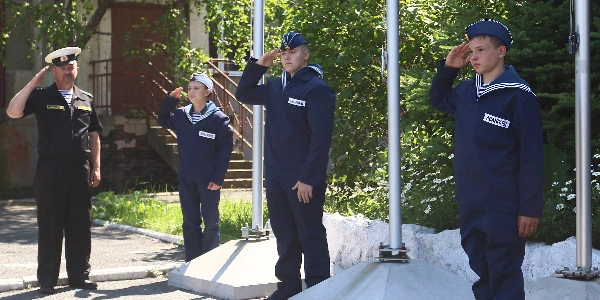 Открытие летней смены в Находке