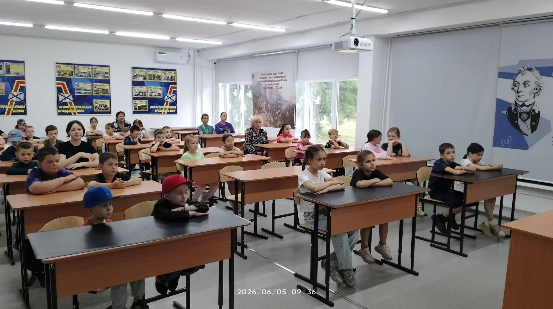 Экскурсии для учеников 1–6 классов из пришкольного лагеря МБОУ СОШ № 2 г. Артем